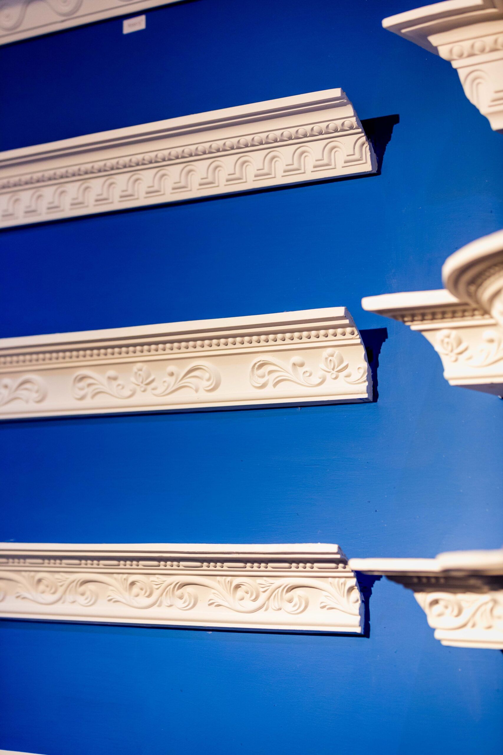 Light troughs A608. A144. A622 Light troughs A608. A144. A622